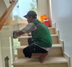 Vệ sinh nhà phố sau xây dựng tại Thủ Đức